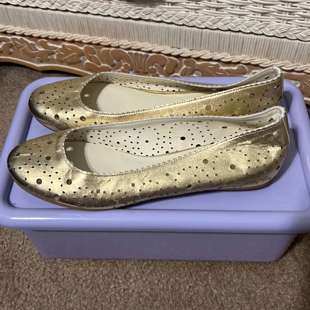 Coach gold metallic leather laser cut out ballet flats Nike Air Size 9